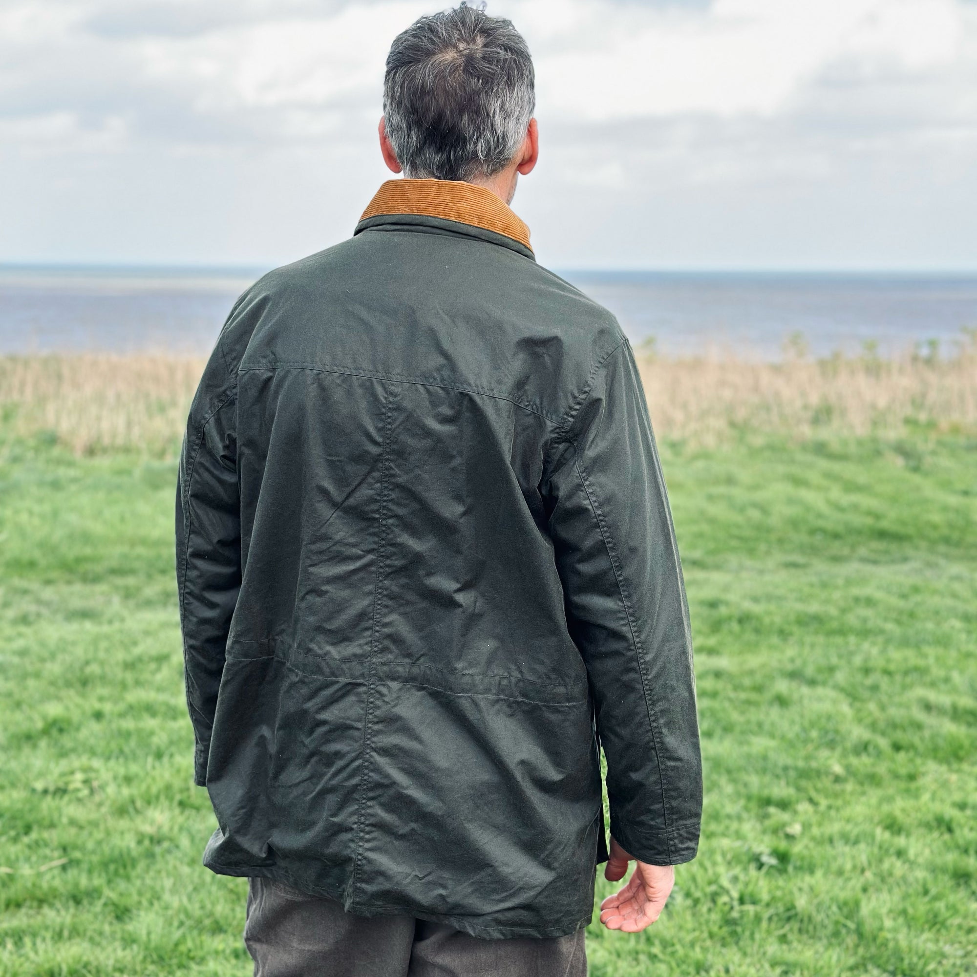 The Slicker Jacket - Olive
