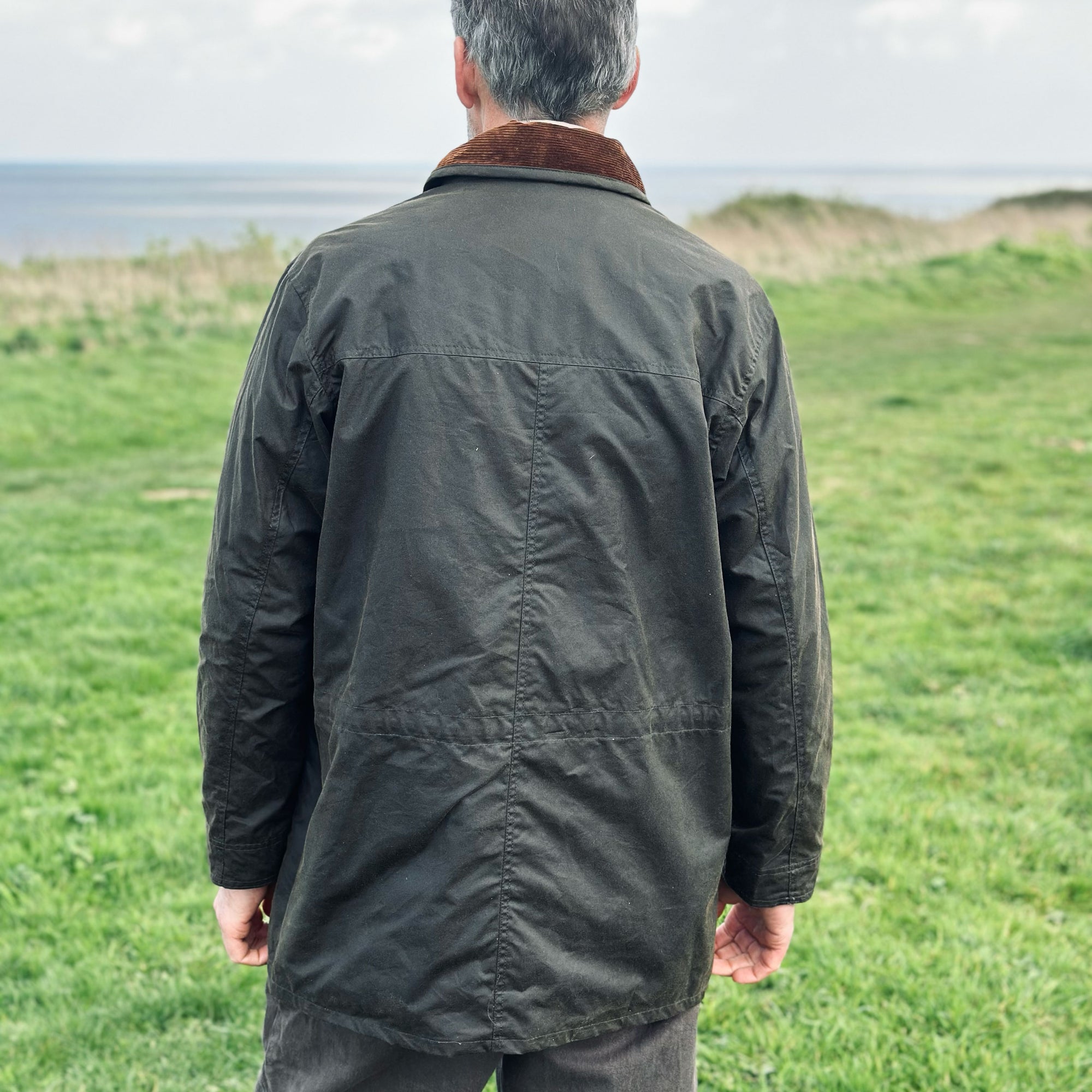 The Slicker Jacket - Brown