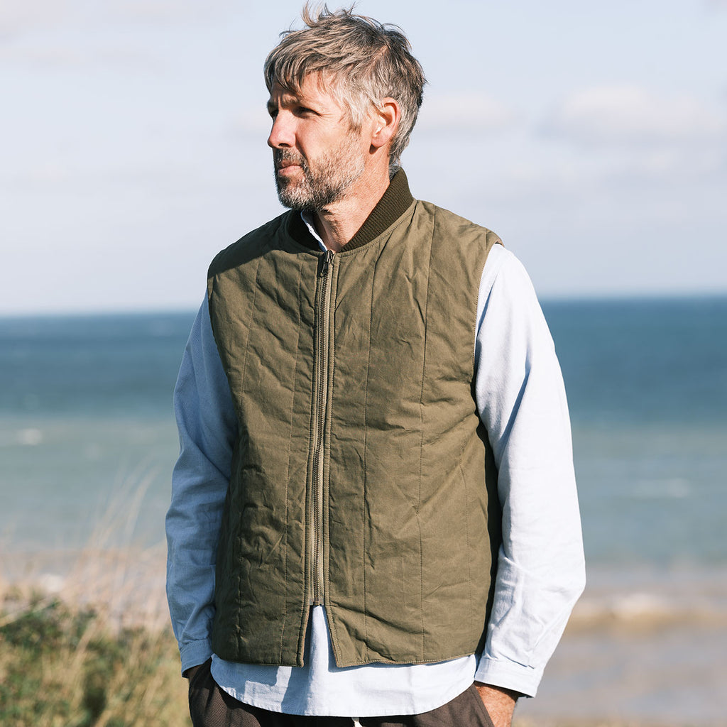 Reverse Jersey Vest in Natural
