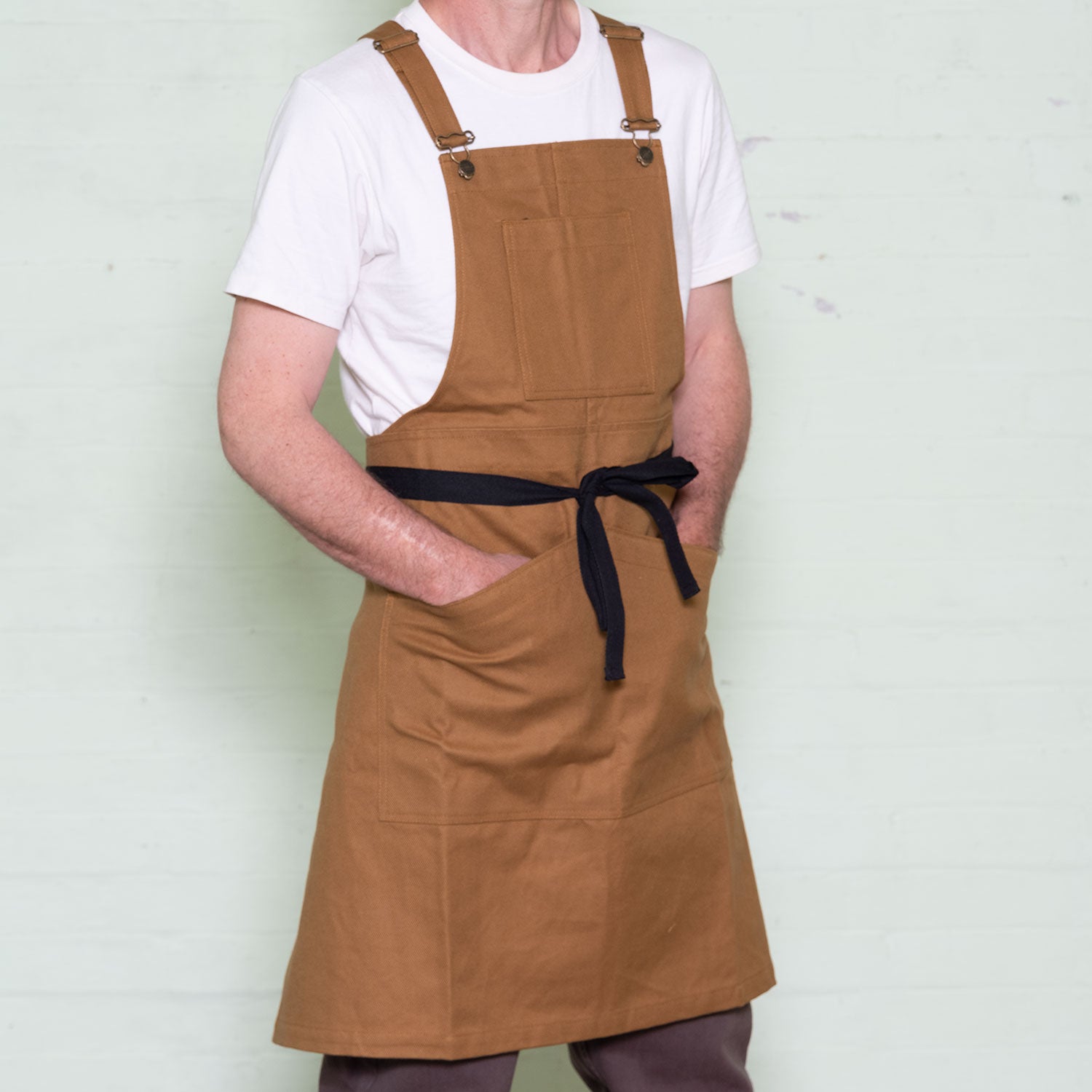 The Yarmouth Apron - Khaki