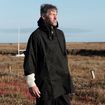 The Norfolk Sea Cape - Black